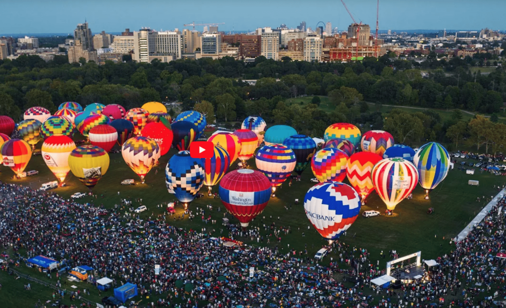 WashU balloon in Forest Park Balloon Race